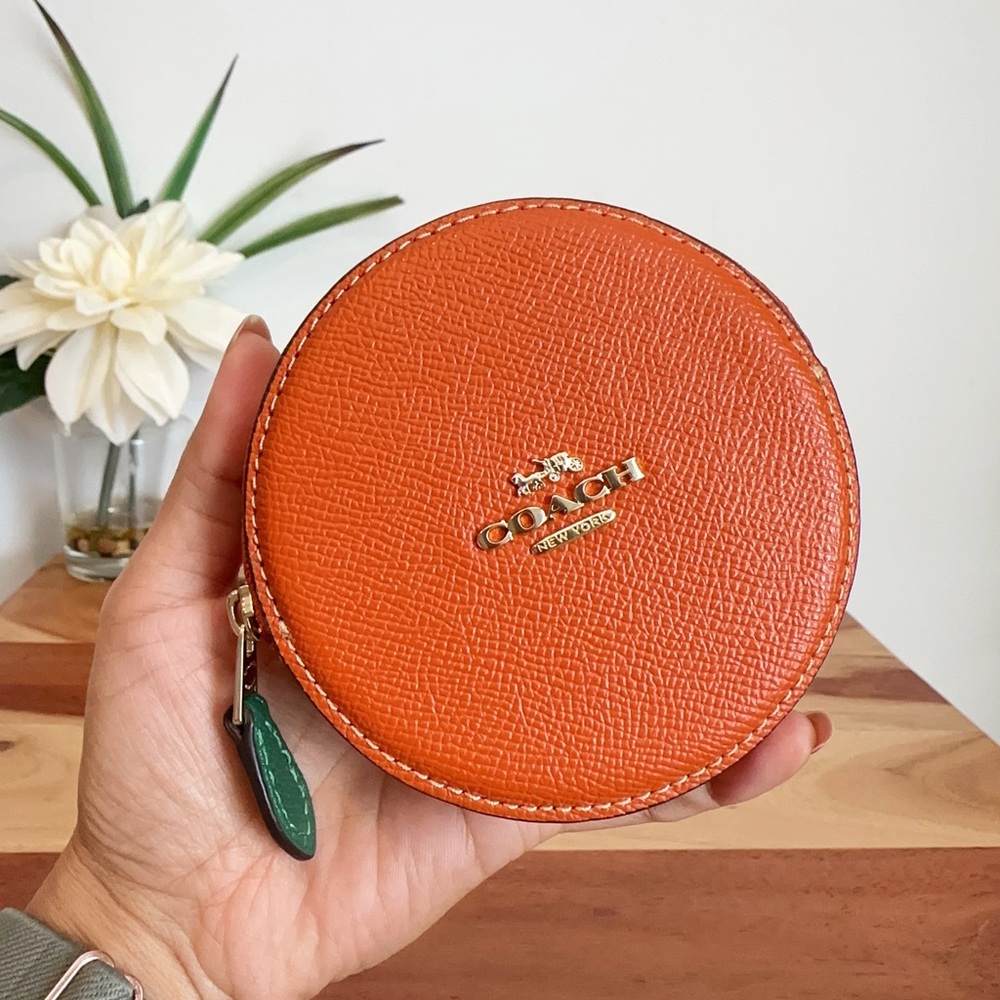 NWT Coach Orange Coin‎ Case